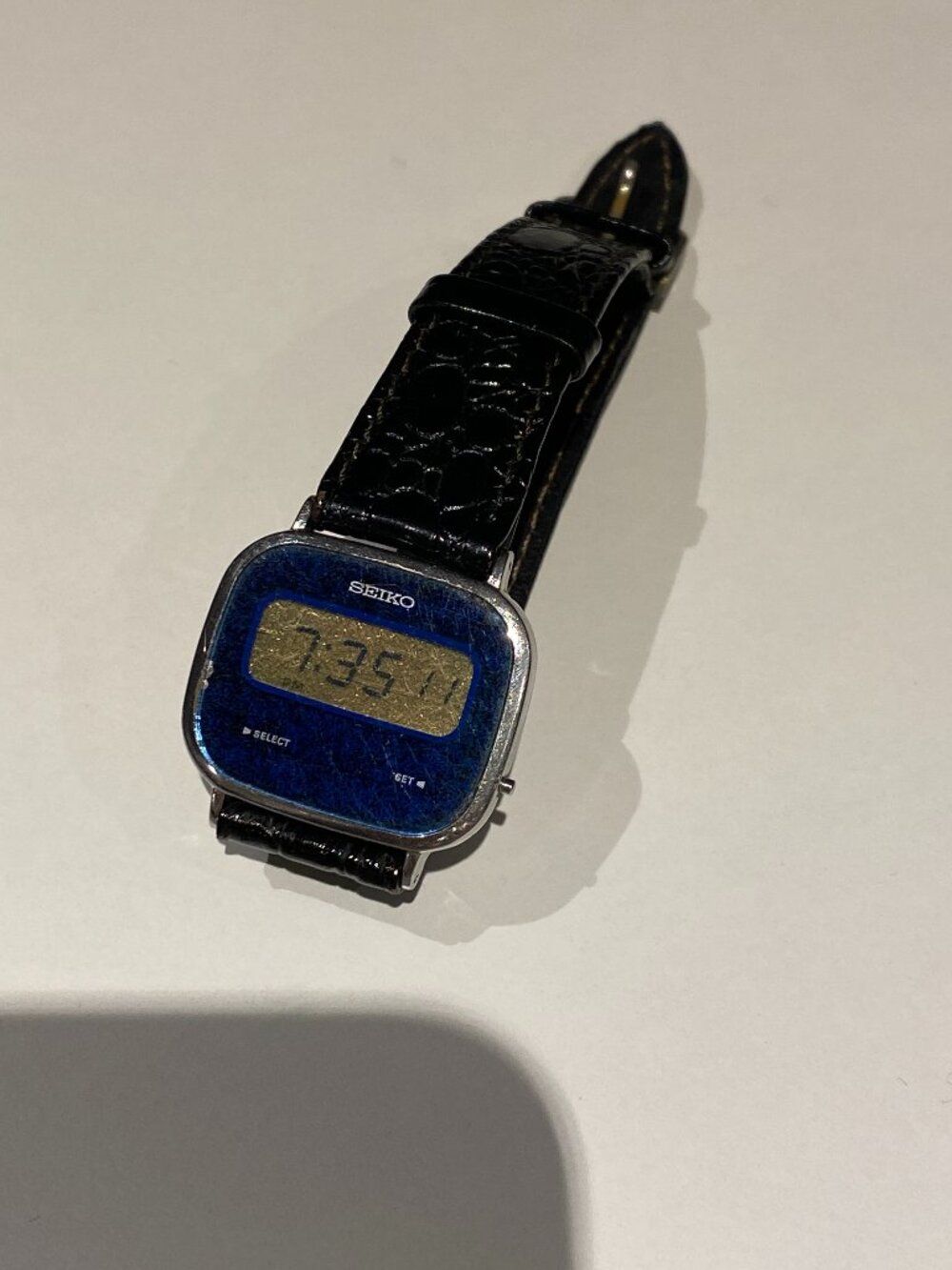VINTAGE SEIKO JAPAN F221-4020 DIGITAL WATCH PREOWNED